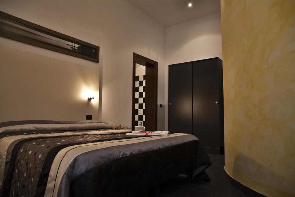 Zen Room Ferrara Bagian luar foto